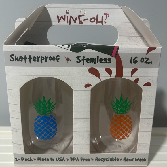 Other - Pineapple Shatterproof Plastic Stemless Wine Glasses 16oz